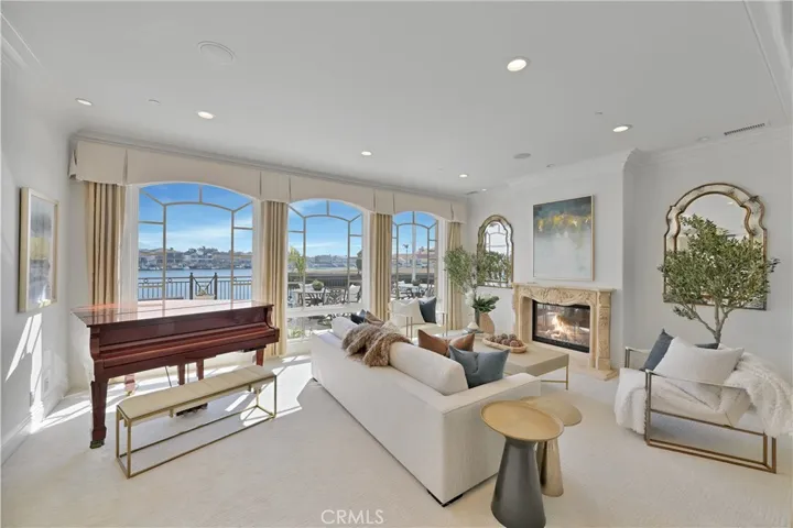 3352 Bounty, Huntington Beach, California 92649