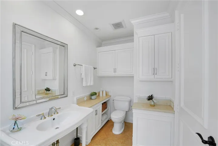3352 Bounty, Huntington Beach, California 92649