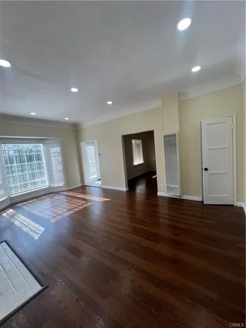 1933 S Corning, Los Angeles, California 90034