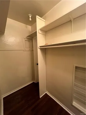 1933 S Corning, Los Angeles, California 90034