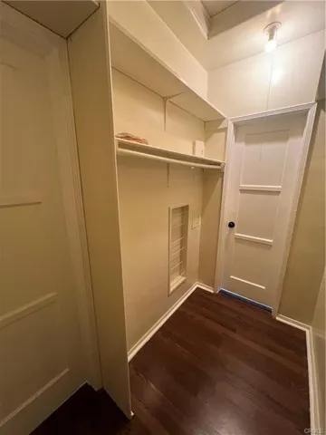 1933 S Corning, Los Angeles, California 90034
