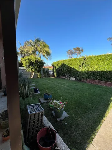 1933 S Corning, Los Angeles, California 90034