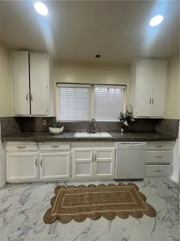 1933 S Corning, Los Angeles, California 90034