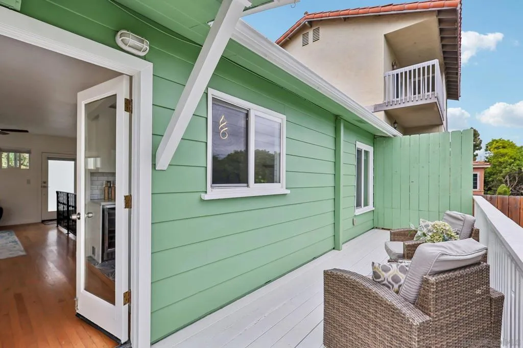 Deck located outside of dining and kitchen area