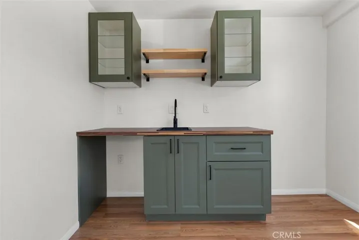 Kitchenette in Recreation Room above garage