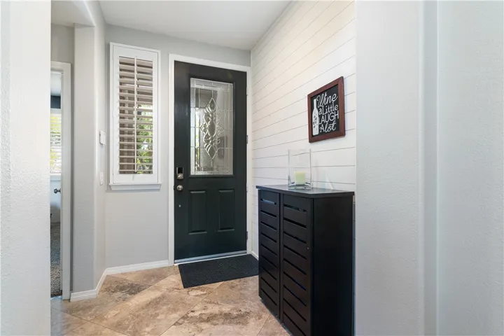 Foyer w/ contrast!