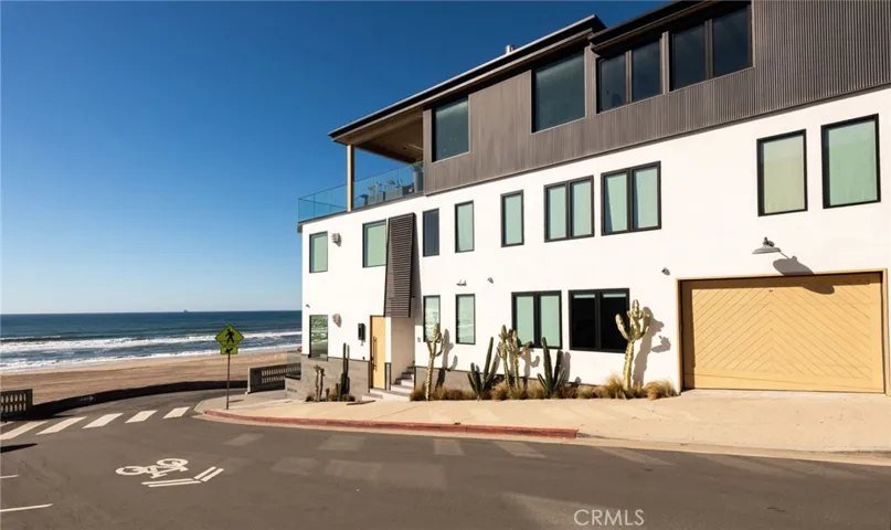 2200 The Strand A, Manhattan Beach, California 90266