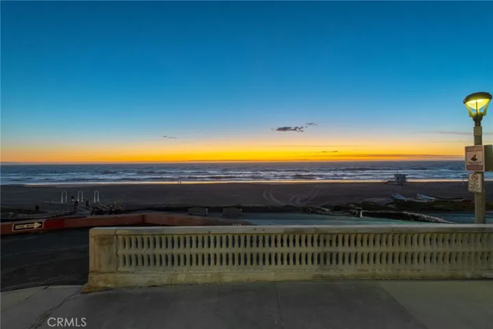 2200 The Strand A, Manhattan Beach, California 90266