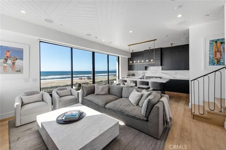 2200 The Strand A, Manhattan Beach, California 90266