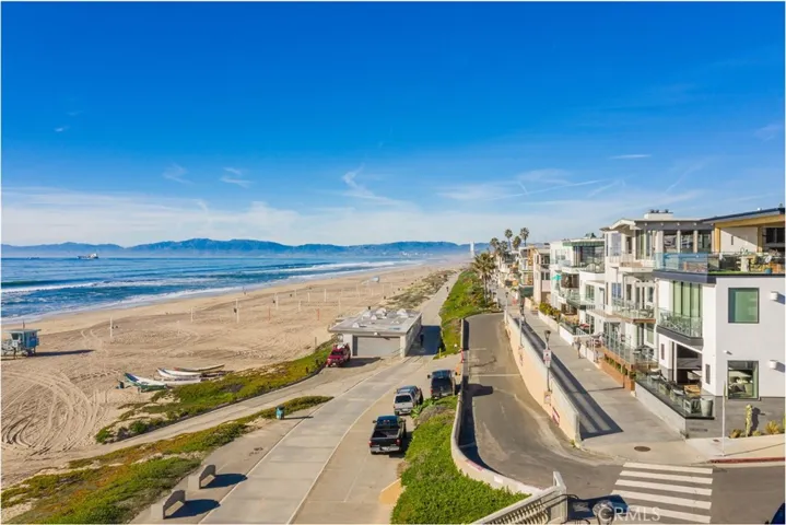 2200 The Strand A, Manhattan Beach, California 90266