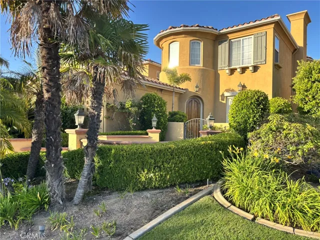8183 E Bailey Way, Anaheim Hills, California 92808