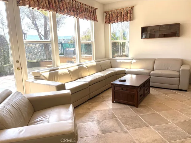 8183 E Bailey Way, Anaheim Hills, California 92808
