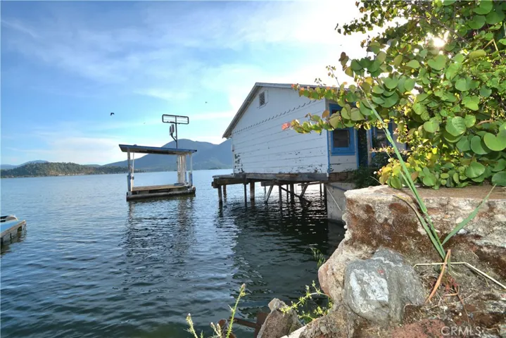 10165 E Highway 20, Clearlake Oaks, California 95423