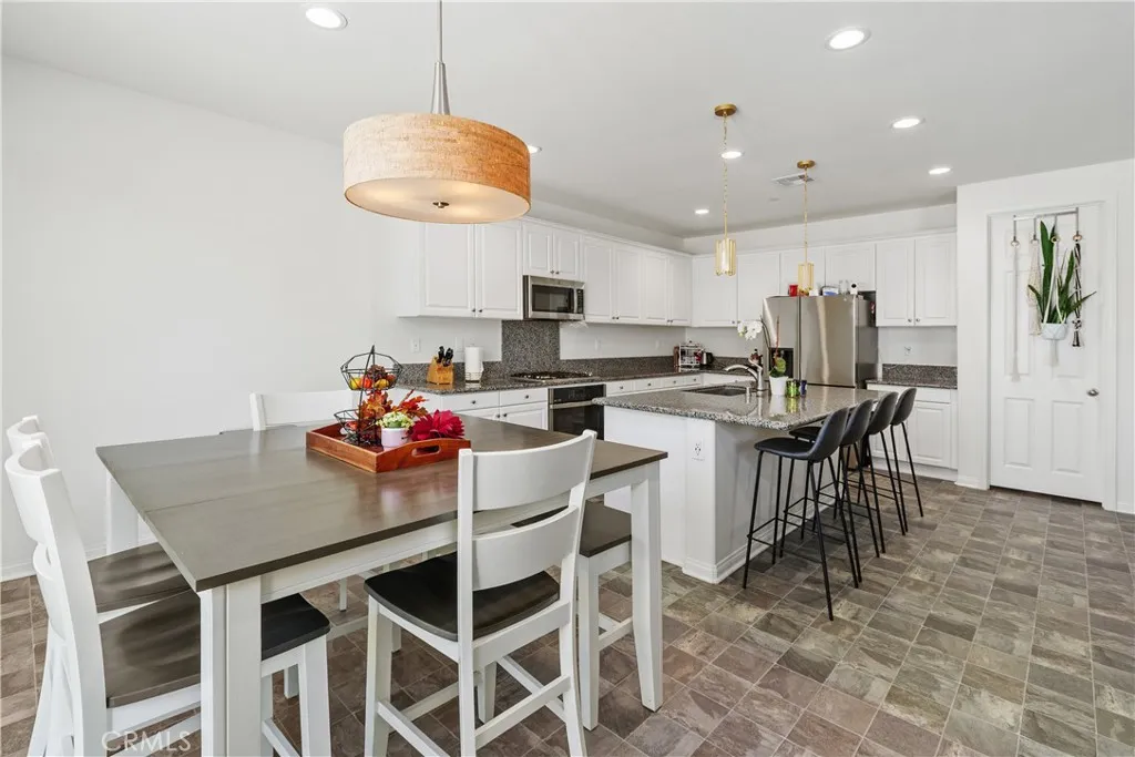 Open Kitchen