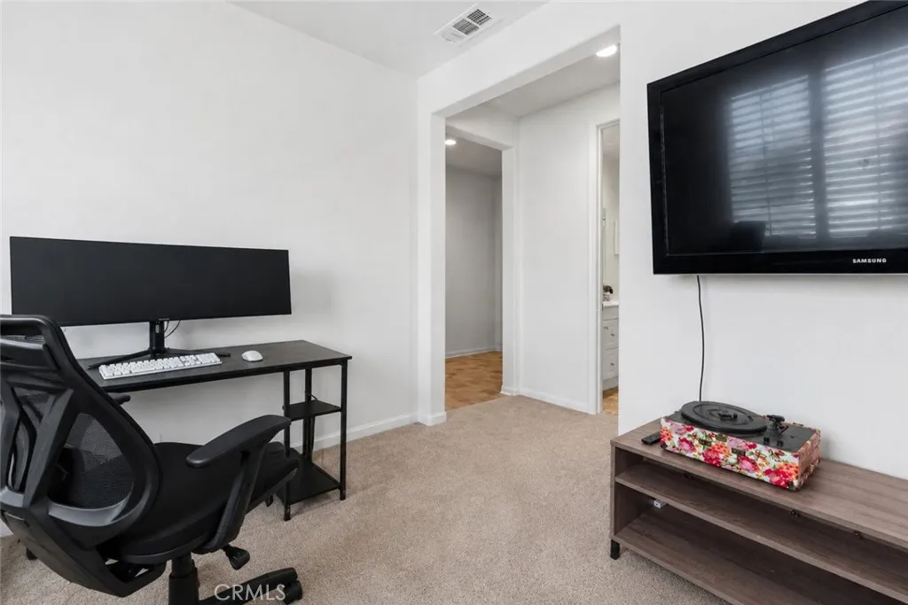 Versatile Flex Room