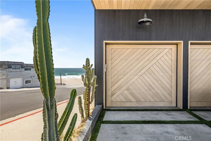 2200 The Strand B, Manhattan Beach, California 90266