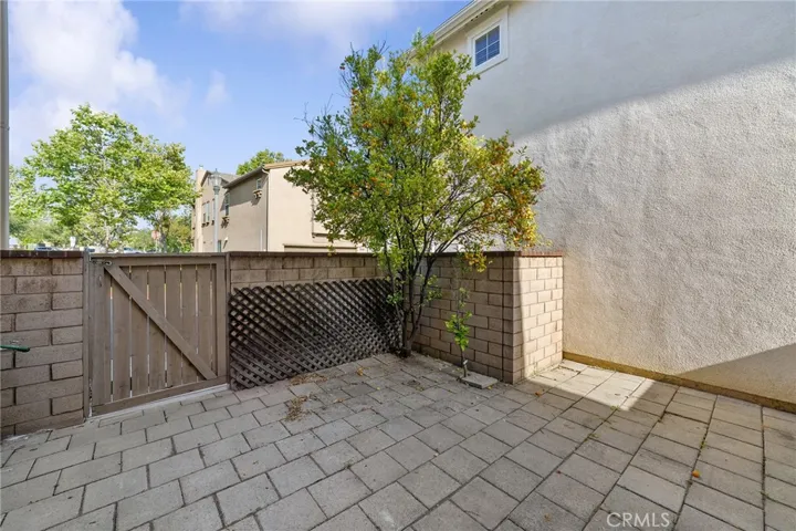 661 Lavender, Azusa, California 91702