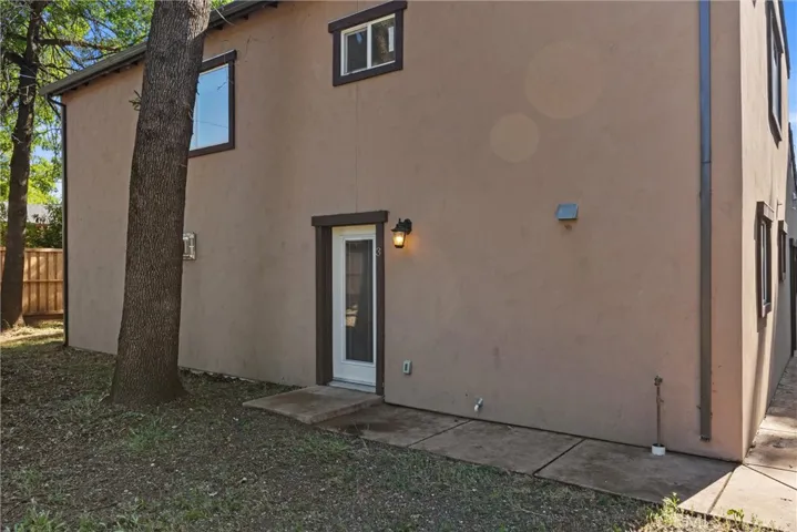 1914 Oleander, Chico, California 95926