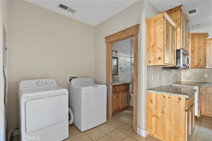 1914 Oleander, Chico, California 95926
