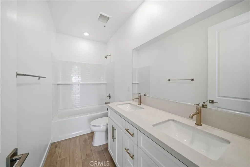 PHOTOS ARE OF MODEL MATCH AND HAVE BEEN VIRTUALLY STAGED - EXTERIOR AND INTERIOR FINISHES MAY VARY