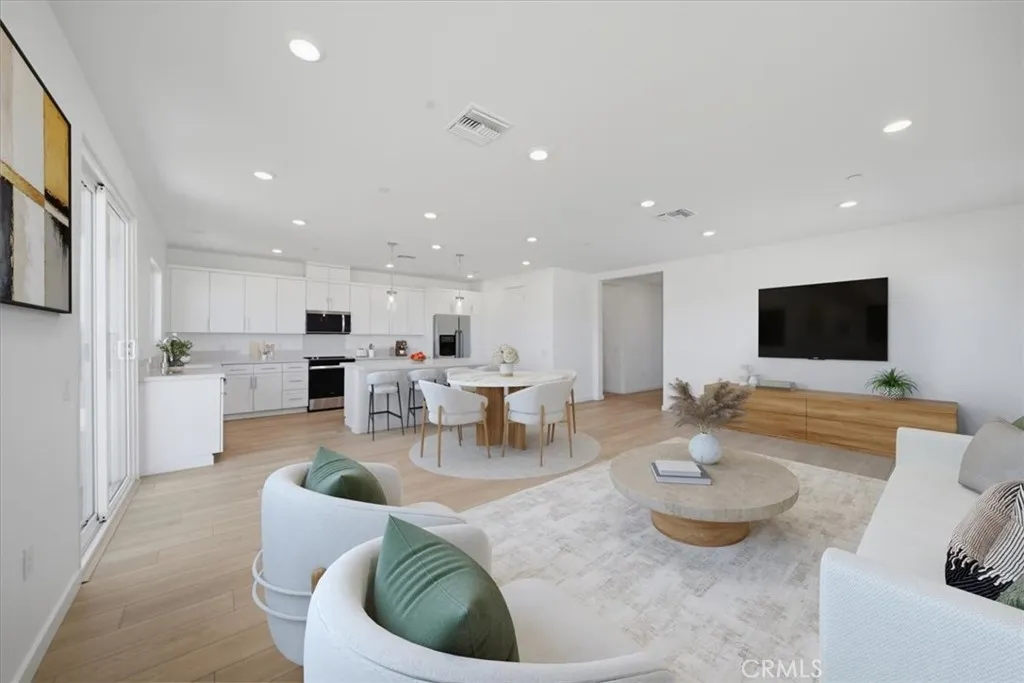 PHOTOS ARE OF MODEL MATCH AND HAVE BEEN VIRTUALLY STAGED - INTERIOR AND EXTERIOR FINISHES MAY VARY
