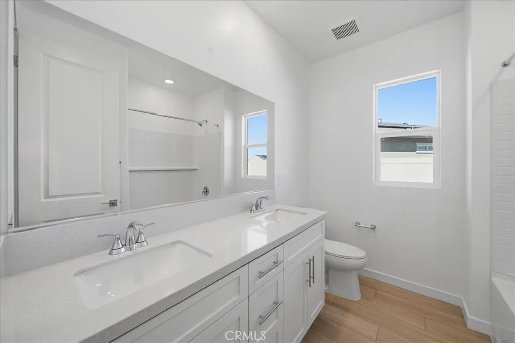 PHOTOS ARE OF MODEL MATCH AND HAVE BEEN VIRTUALLY STAGED - INTERIOR AND EXTERIOR FINISHES MAY VARY