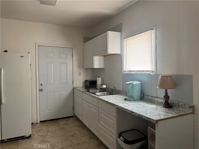 408 Pioneer Street, Barstow, California 92311