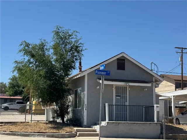 408 Pioneer Street, Barstow, California 92311