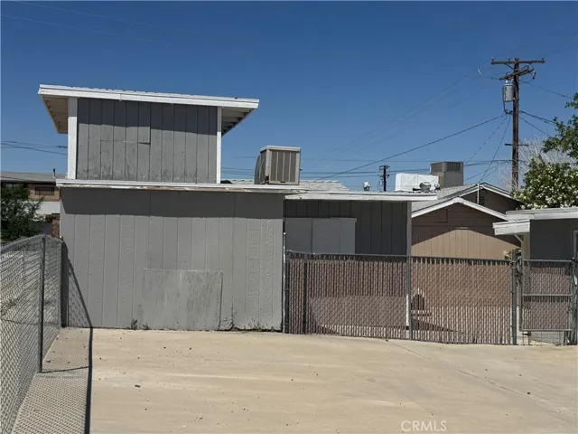 408 Pioneer Street, Barstow, California 92311