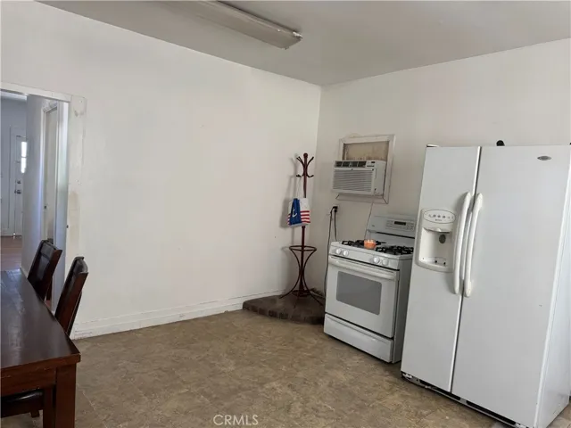 408 Pioneer Street, Barstow, California 92311