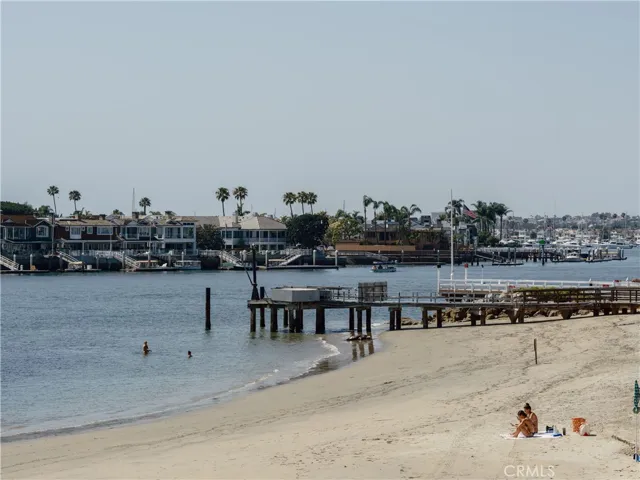 2715 Cove, Corona Del Mar, California 92625