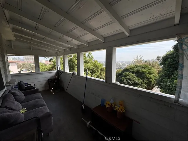 1566 Rollins, Los Angeles, California 90063