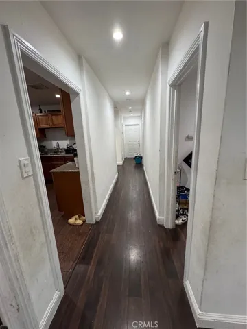 1566 Rollins, Los Angeles, California 90063