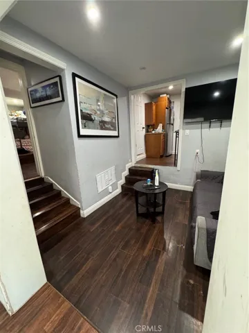 1566 Rollins, Los Angeles, California 90063