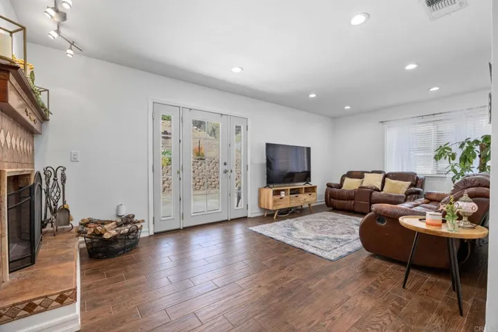 separate family room