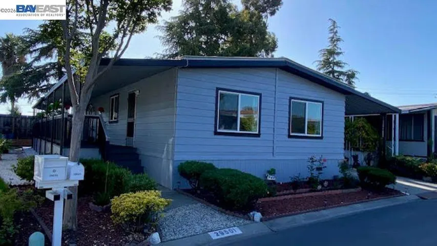 29501 Sandburg Way, Hayward, California 94544