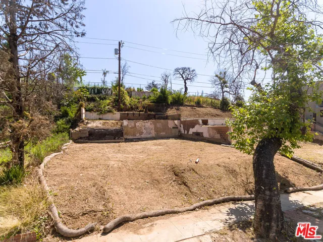 630 Bienveneda Avenue, Pacific Palisades, California 90272