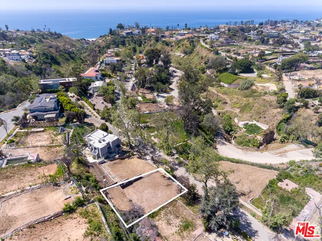630 Bienveneda Avenue, Pacific Palisades, California 90272