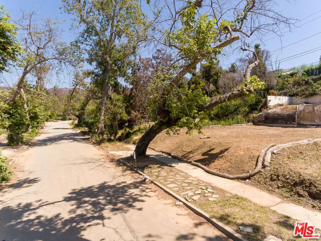 630 Bienveneda Avenue, Pacific Palisades, California 90272