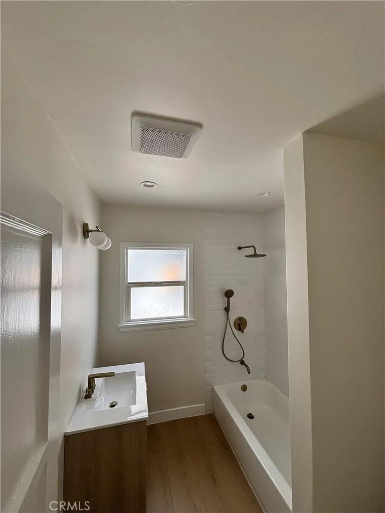 Back Unit Bathroom