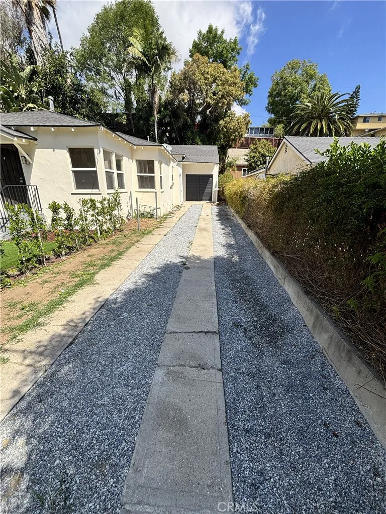 Private Driveway leading to unit 2