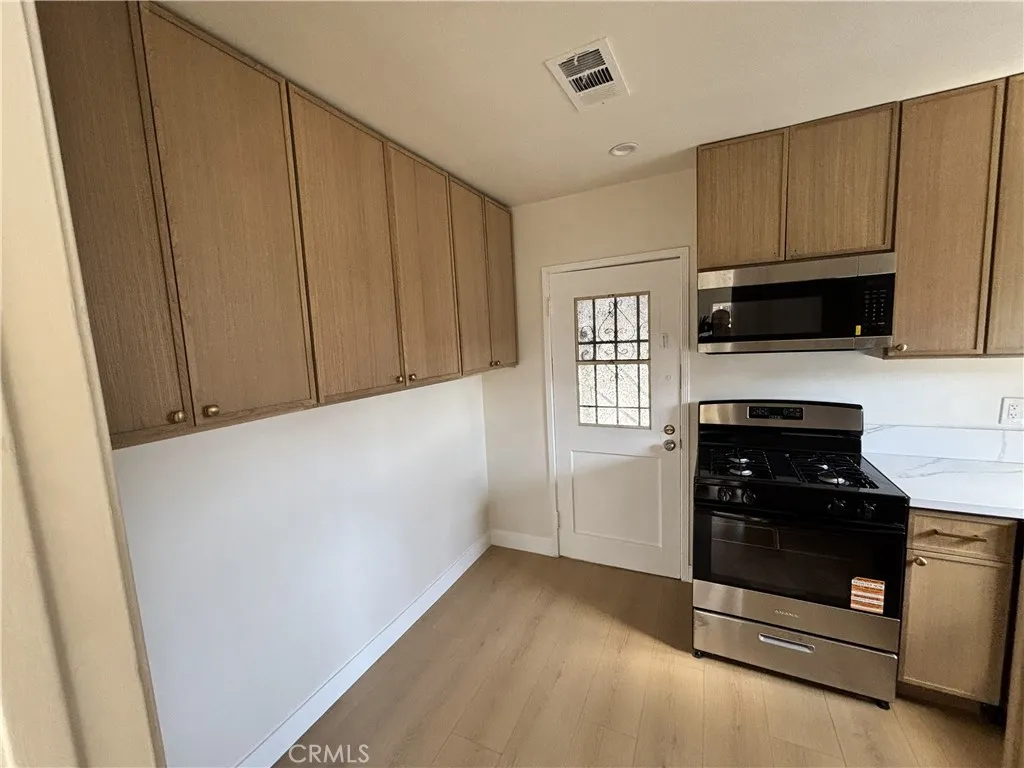 Back Unit Kitchen