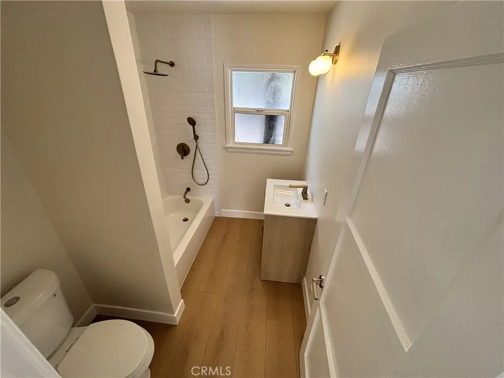 Front Unit Bathroom