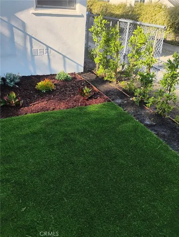 Front Yard unit 1
