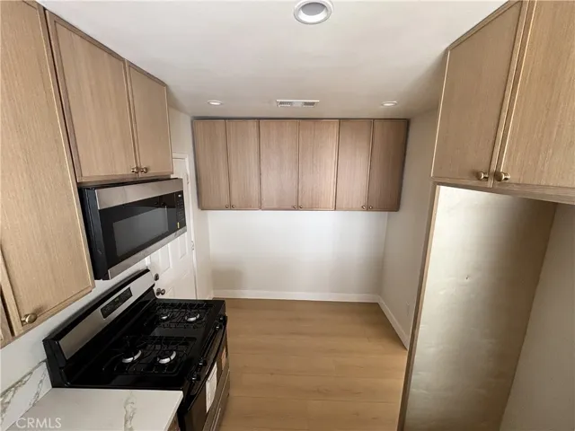 Front Unit Kitchen