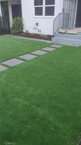 Front yard unit 1