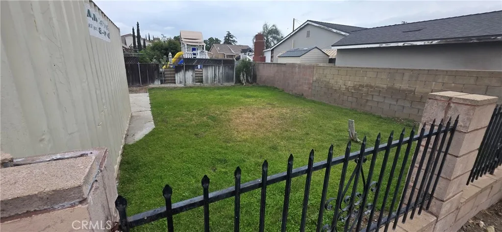 7815 Mango Avenue, Fontana, California 92336