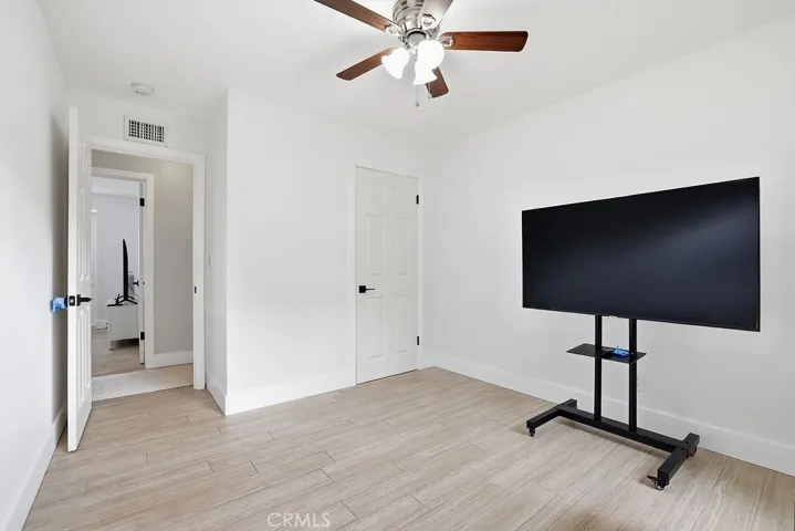 6949 Lena, West Hills, California 91307