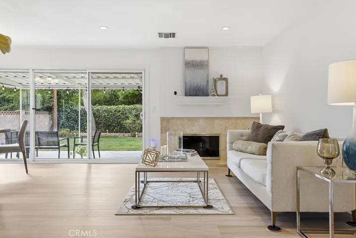 6949 Lena, West Hills, California 91307