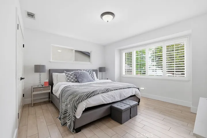 6949 Lena, West Hills, California 91307